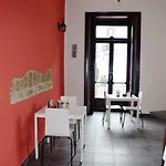 Vic' Street 4* Napoli