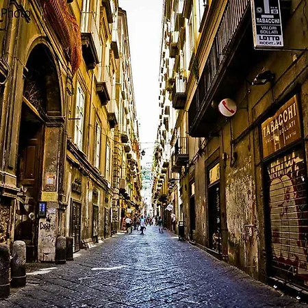Vic' Street 4*