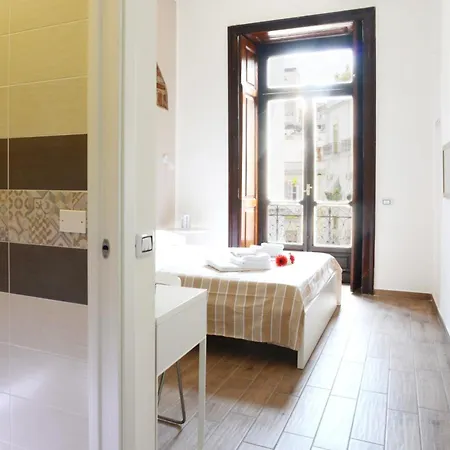 Vic' Street Bed & Breakfast 4*