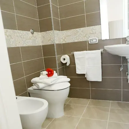 Vic' Street 4* Napoli